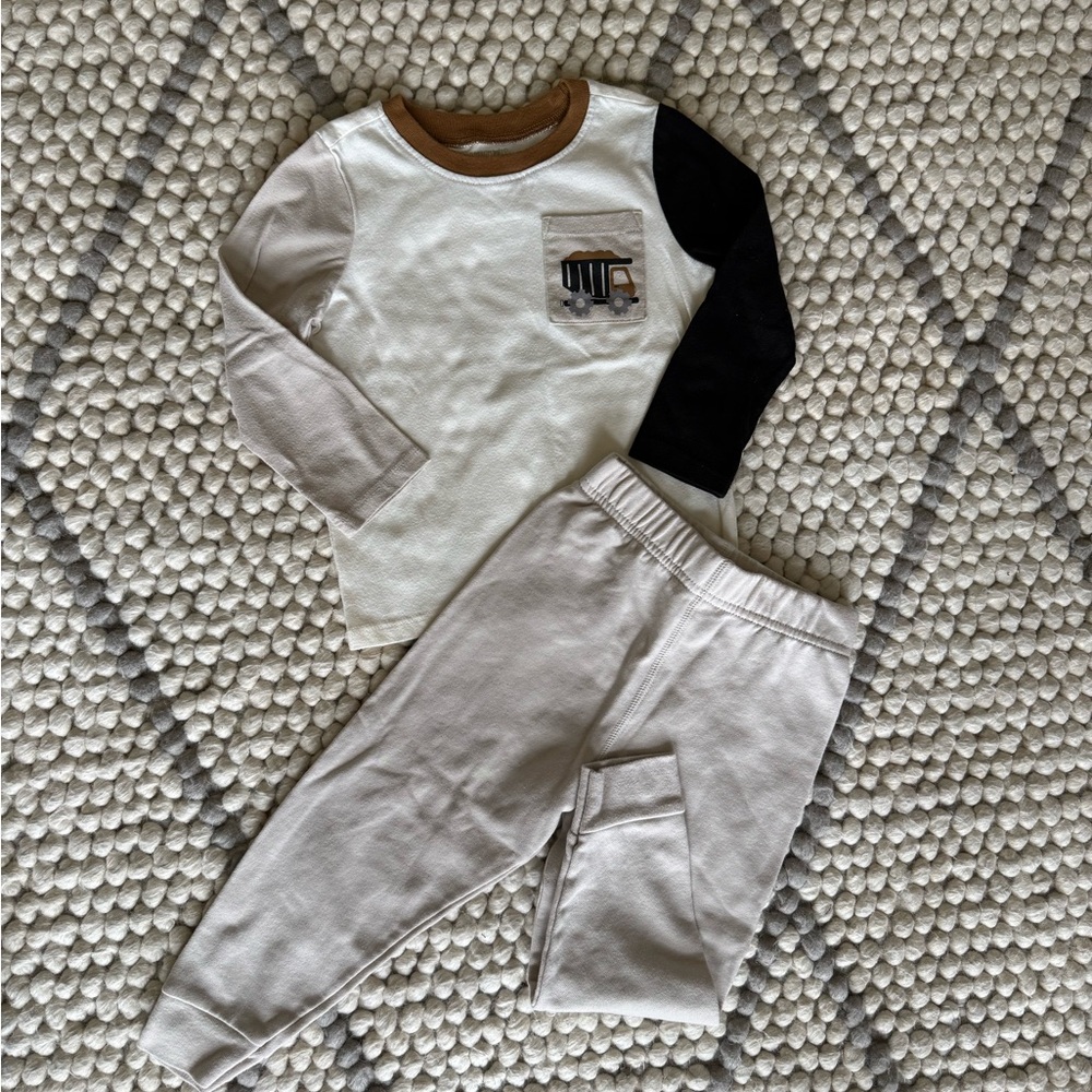 Garanimals White and Brown Pajama Top with Truck Design